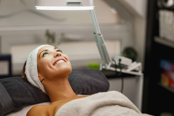 Quelles pratiques de permaculture urbaine pour revitaliser un espace communal délaissé?